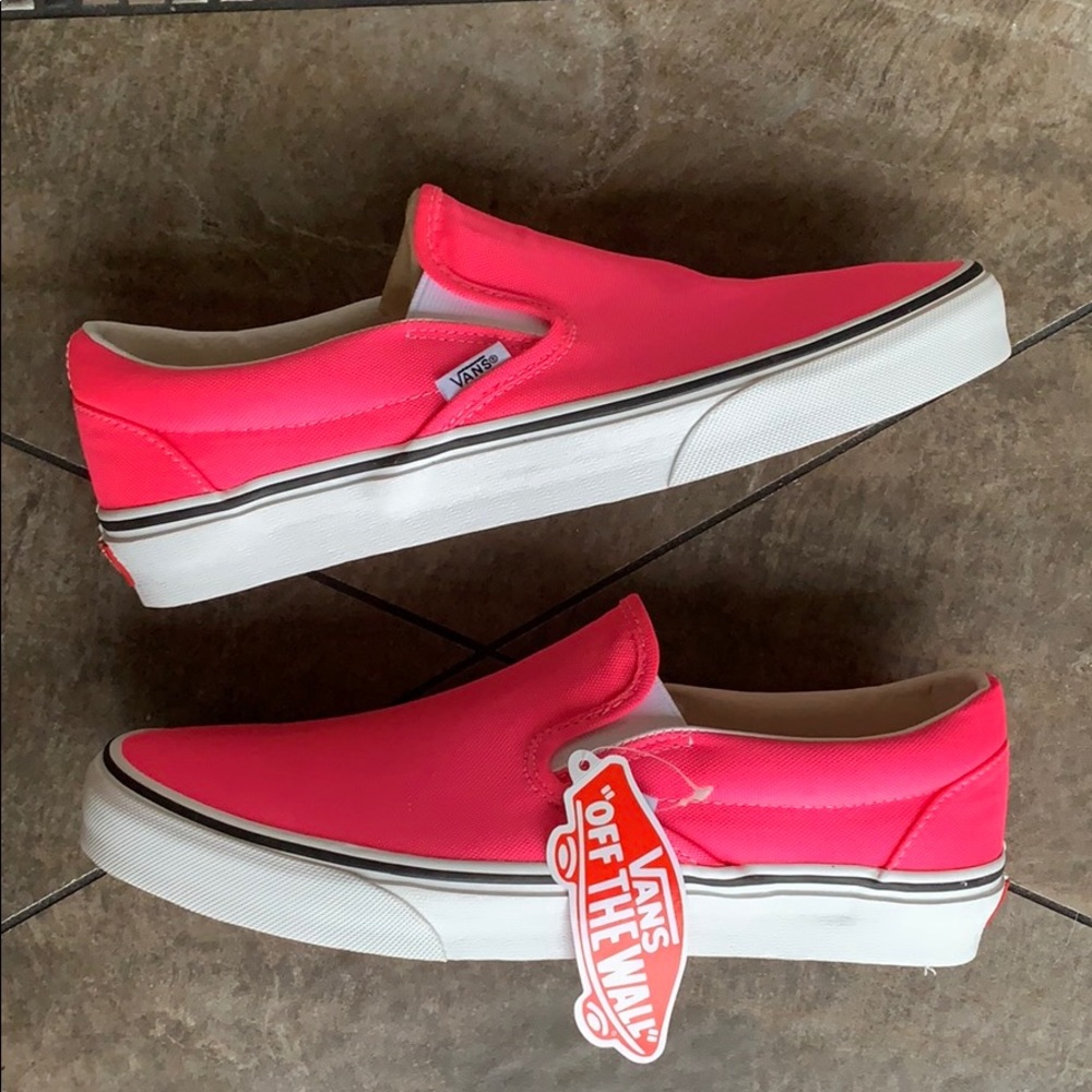 VANS CLASSIC SLIP ON NEON Knockout Pink/Tr Wht WMN - Picture 13 of 16